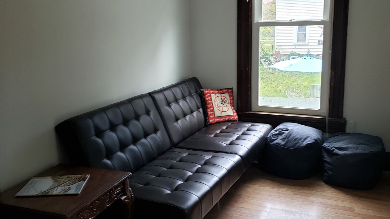 Photo of Livingroom in New Straitsville