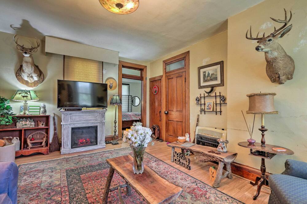 Photo of Livingroom in New Straitsville