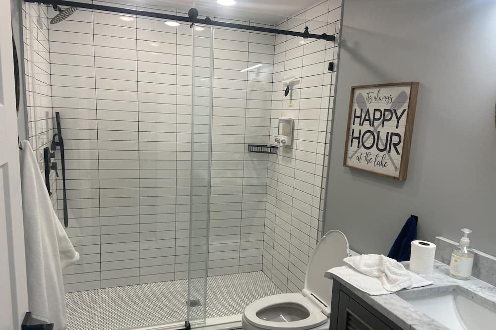 Photo of Bathroom in Millersport