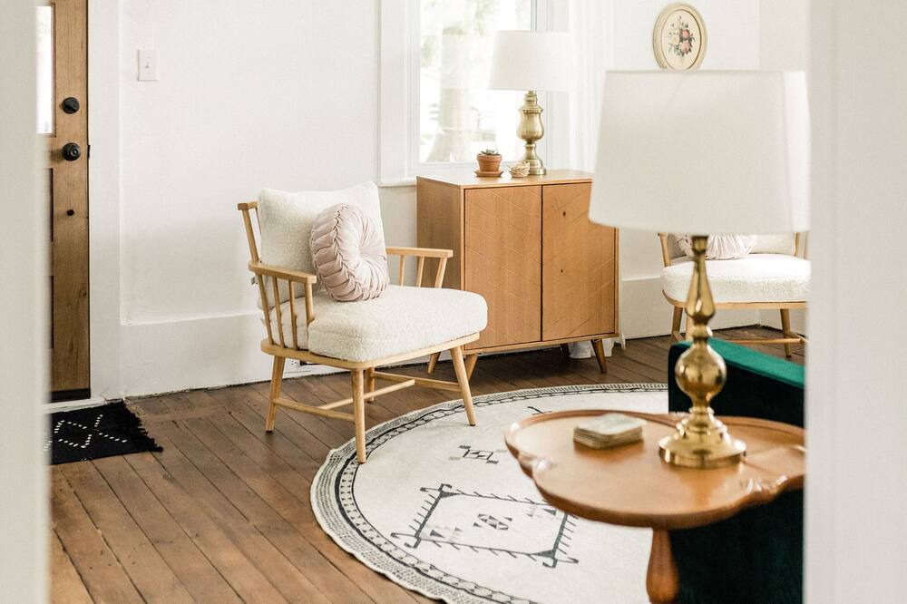 Photo of Livingroom in Beach City