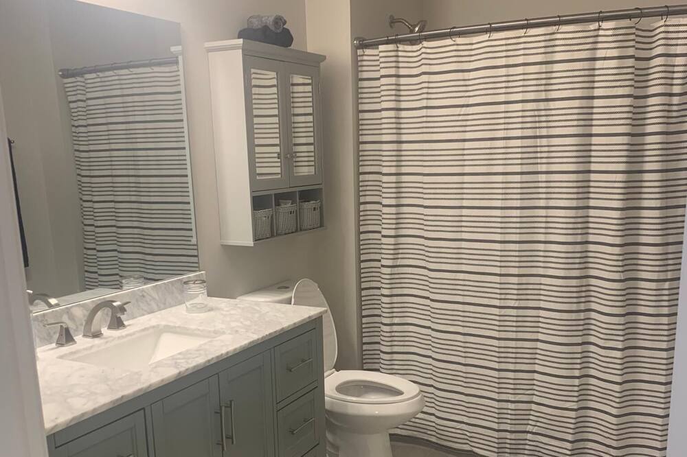 Photo of Bathroom in Zanesville