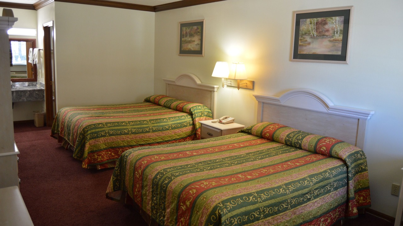 Photo of Bedroom in Cuyahoga Falls