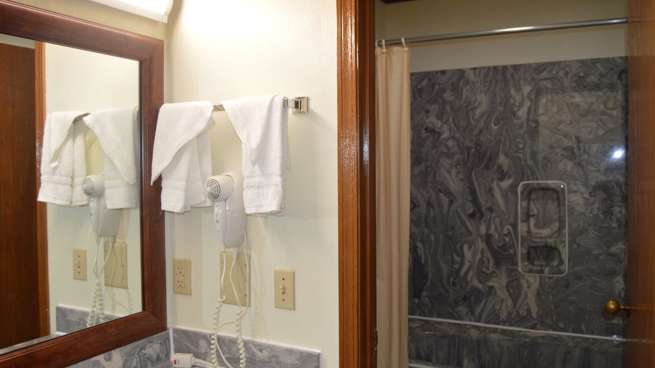Photo of Bathroom in Cuyahoga Falls