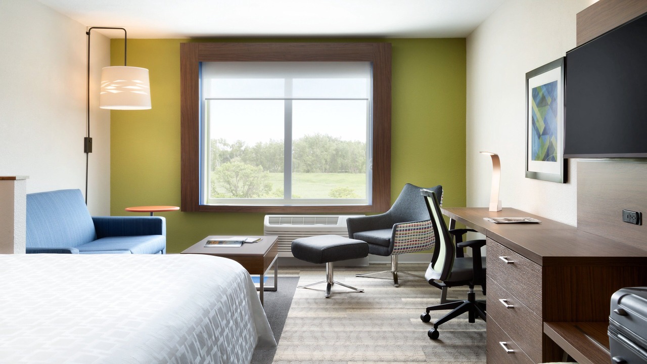 Photo of Bedroom in Heath