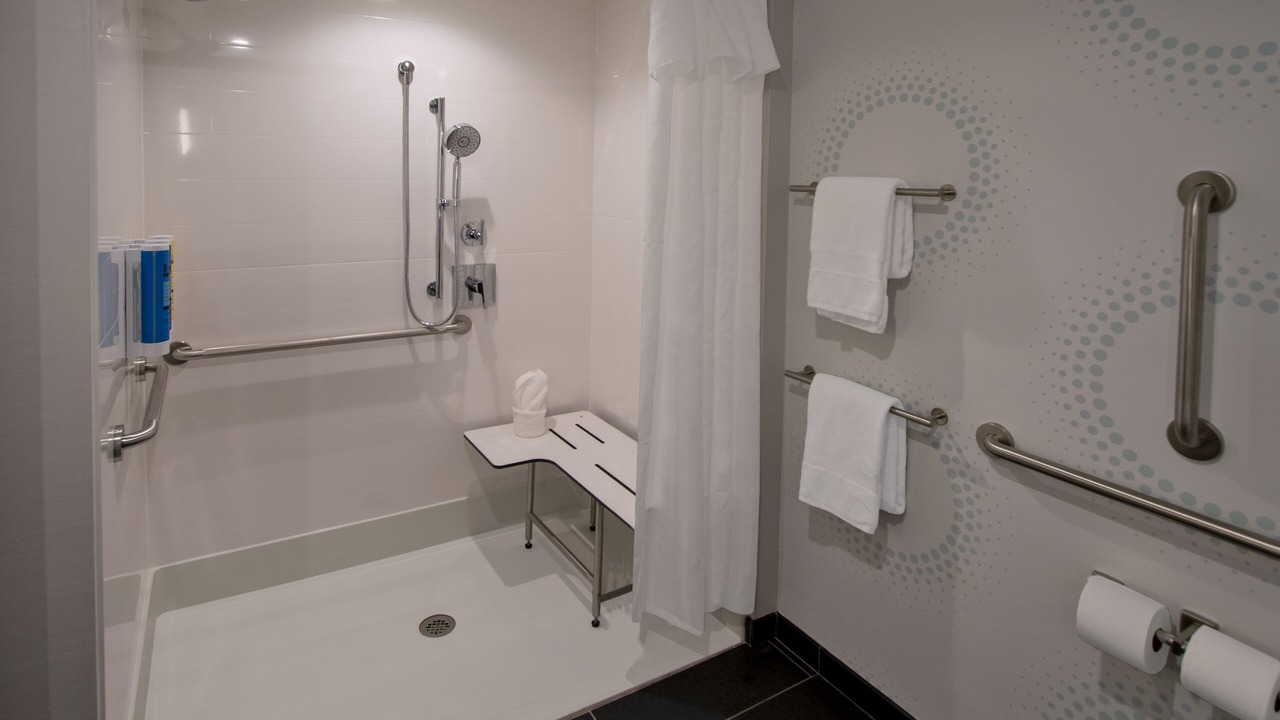 Photo of Bathroom in Grove City