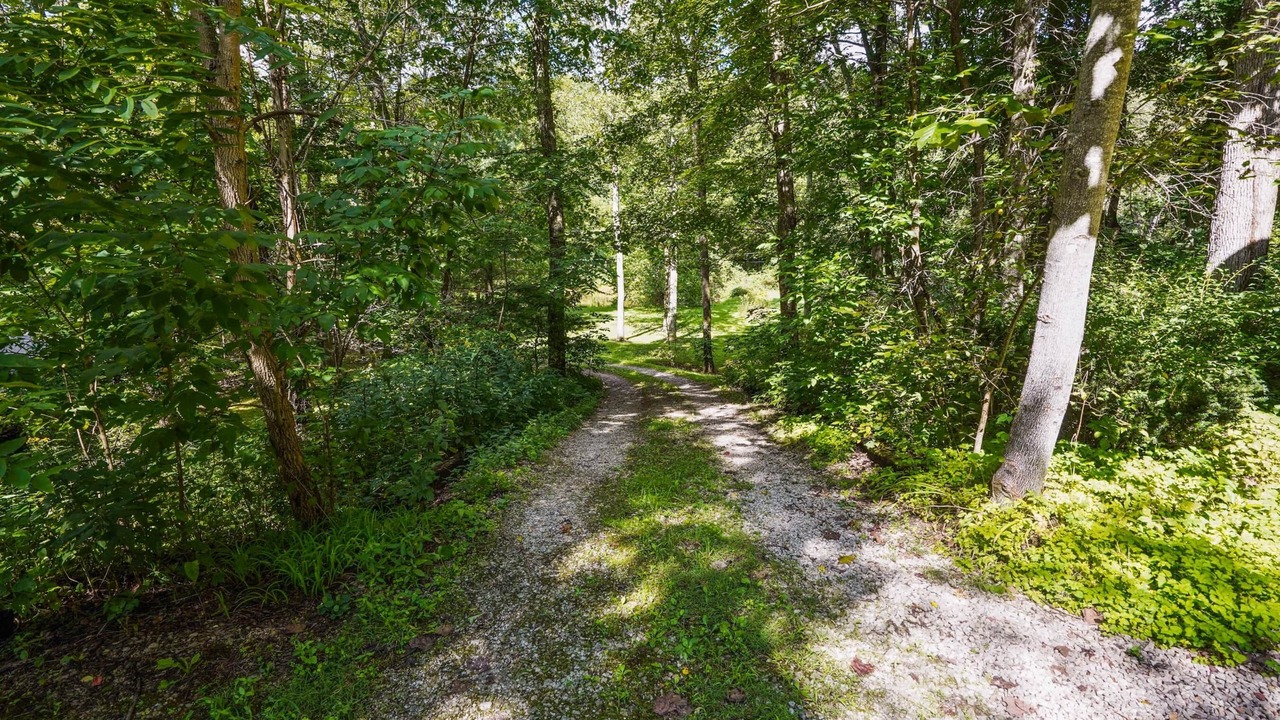 Photo of Outdoor in Nelsonville