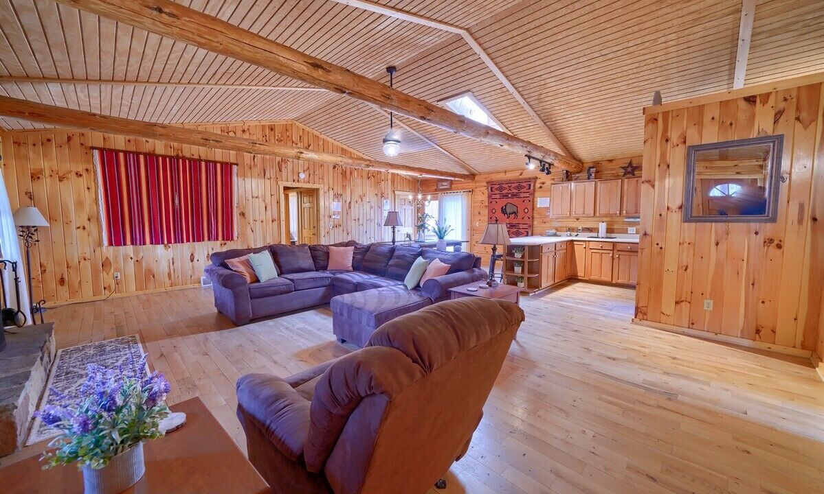 Photo of Livingroom in Nelsonville