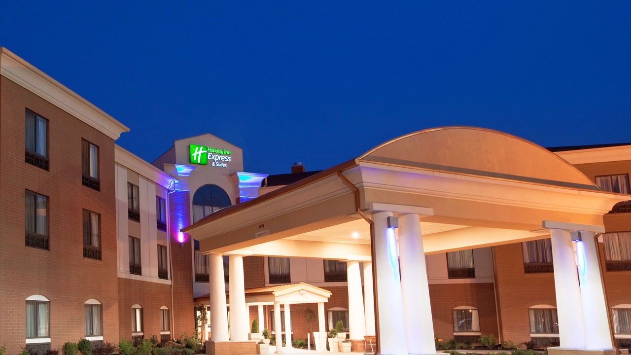Photo of Outdoor in Akron