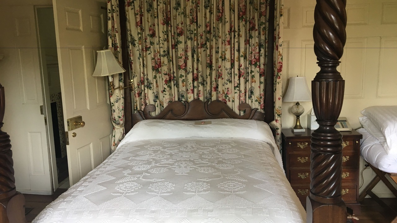 Photo of Bedroom in Hanoverton