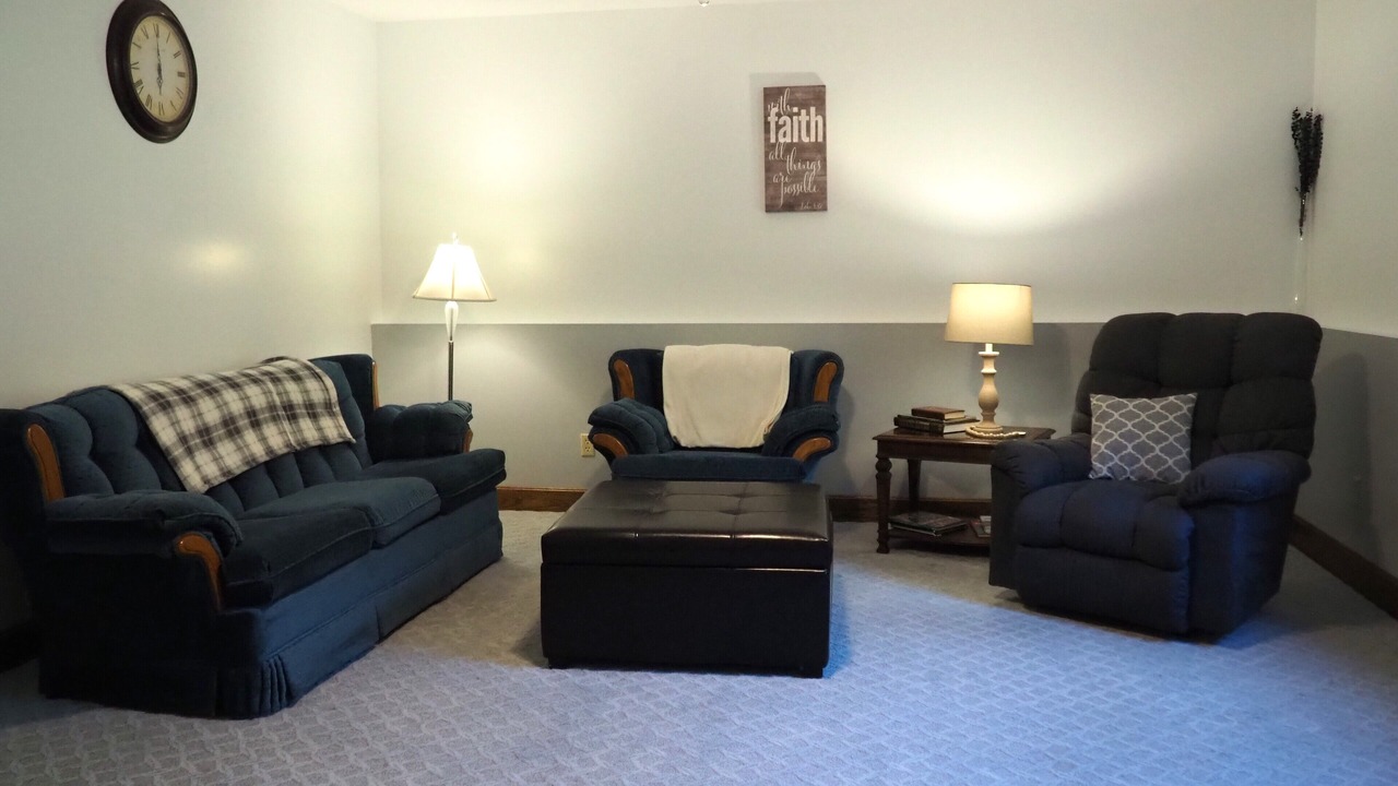 Photo of Livingroom in Sugarcreek