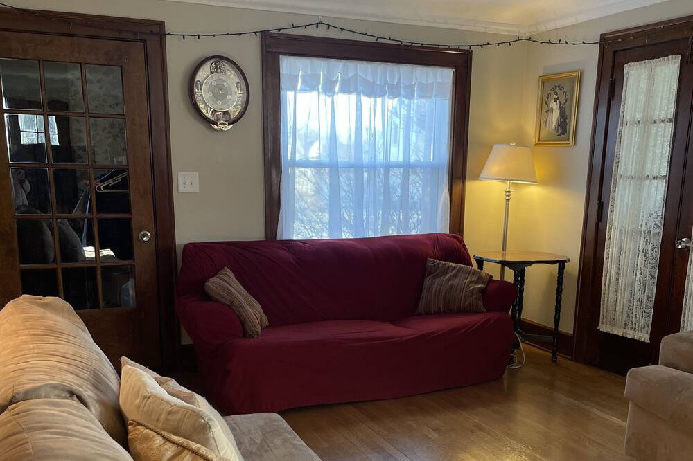 Photo of Livingroom in Rocky River
