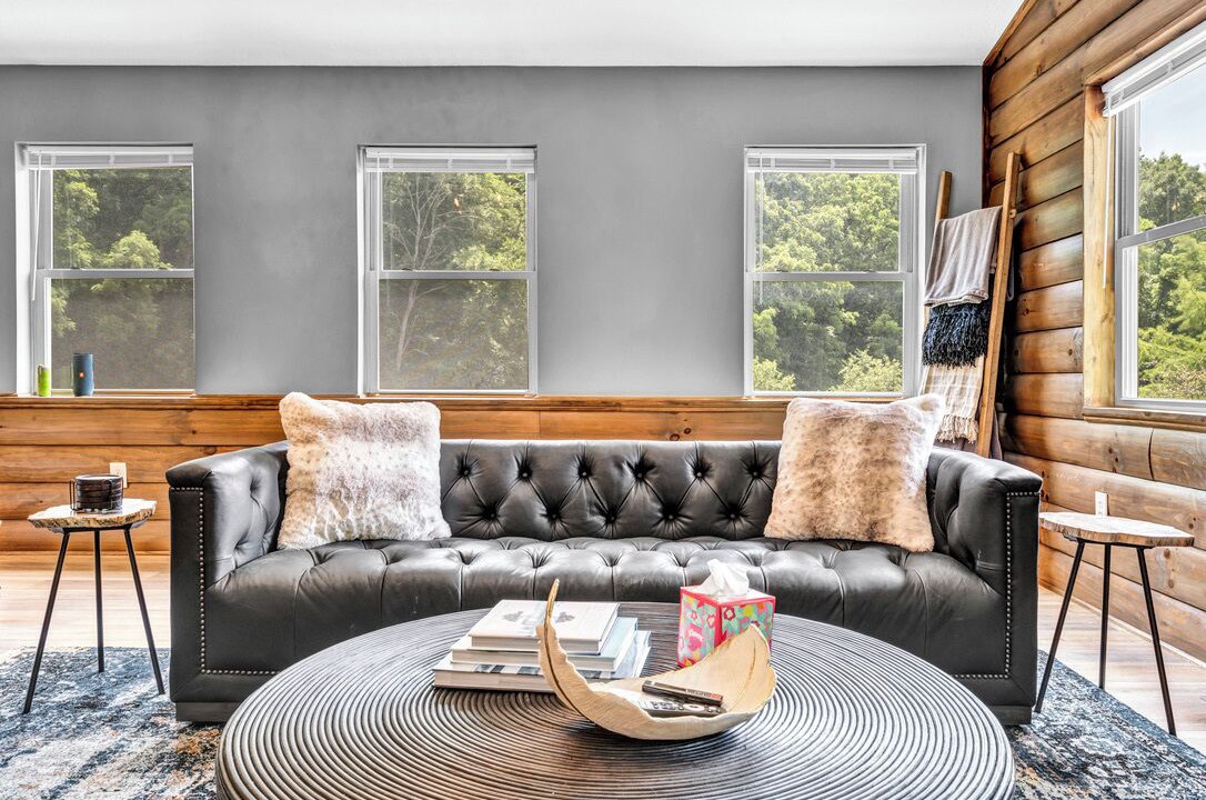 Photo of Livingroom in Senecaville