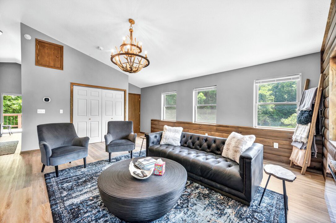 Photo of Livingroom in Senecaville