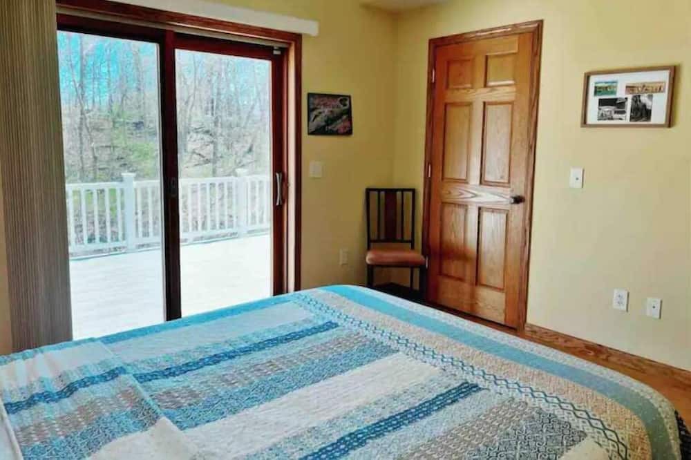 Photo of Bedroom in Millersport