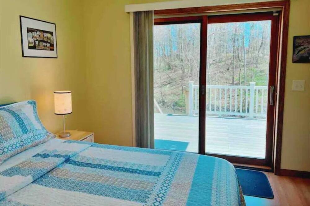 Photo of Bedroom in Millersport