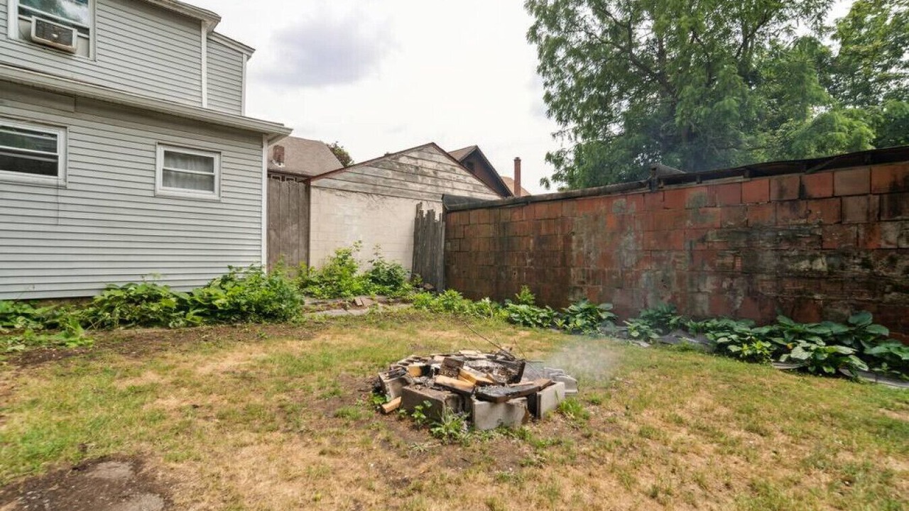 Photo of Outdoor in Akron