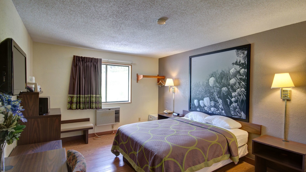 Photo of Bedroom in Zanesville