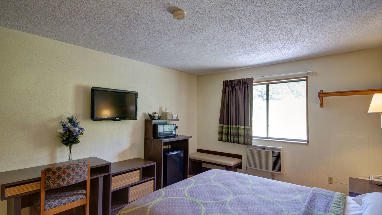 Photo of Bedroom in Zanesville