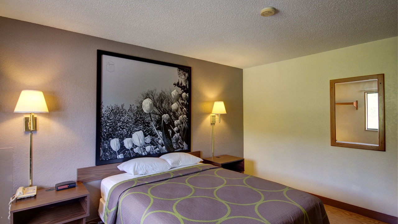 Photo of Bedroom in Zanesville