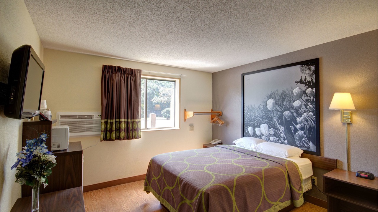 Photo of Bedroom in Zanesville
