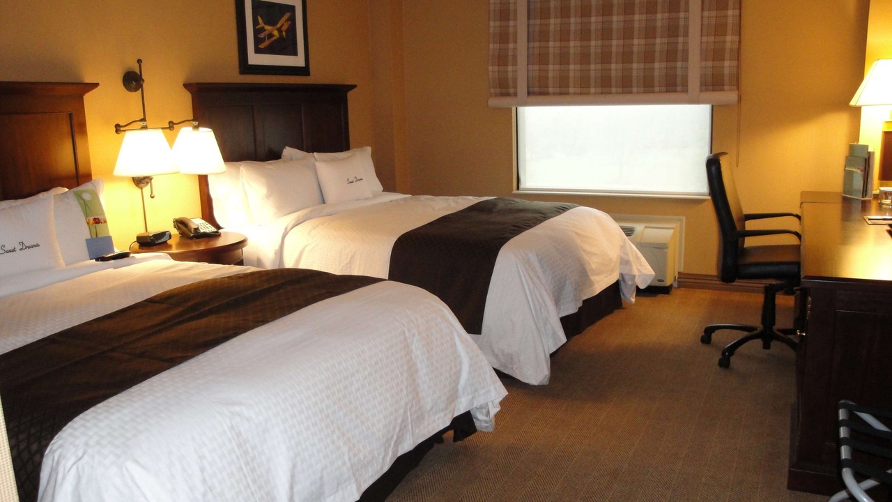 Photo of Bedroom in Mount Saint Joseph