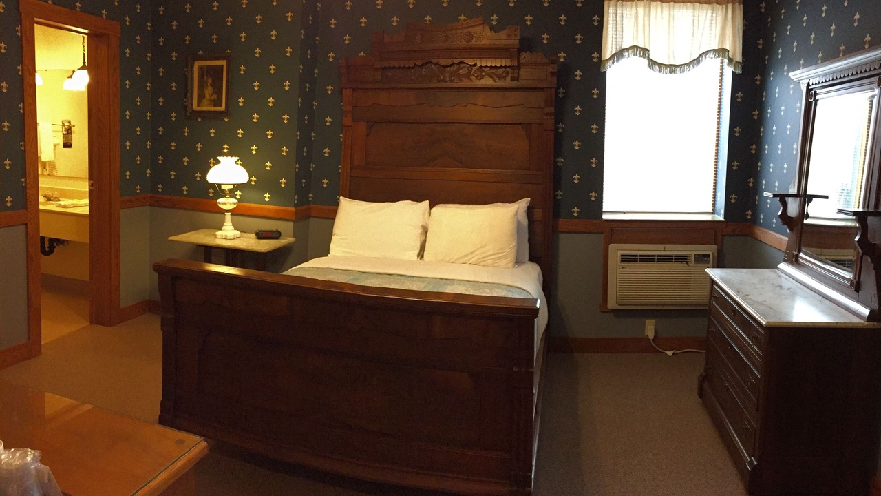 Photo of Bedroom in Millersburg
