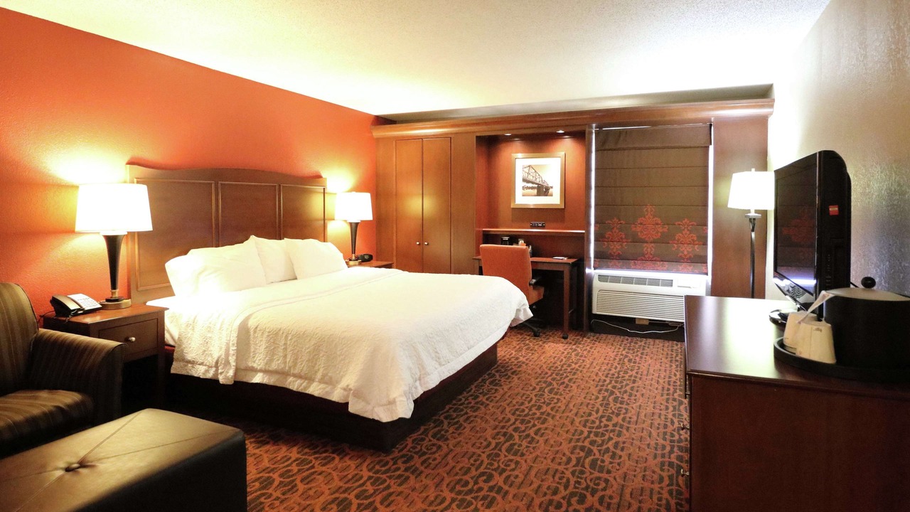 Photo of Bedroom in Grove City