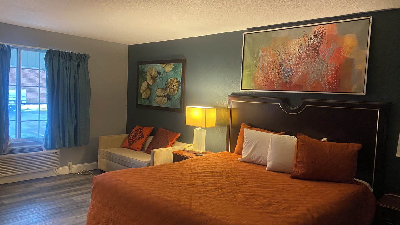 Photo of Bedroom in Ashland