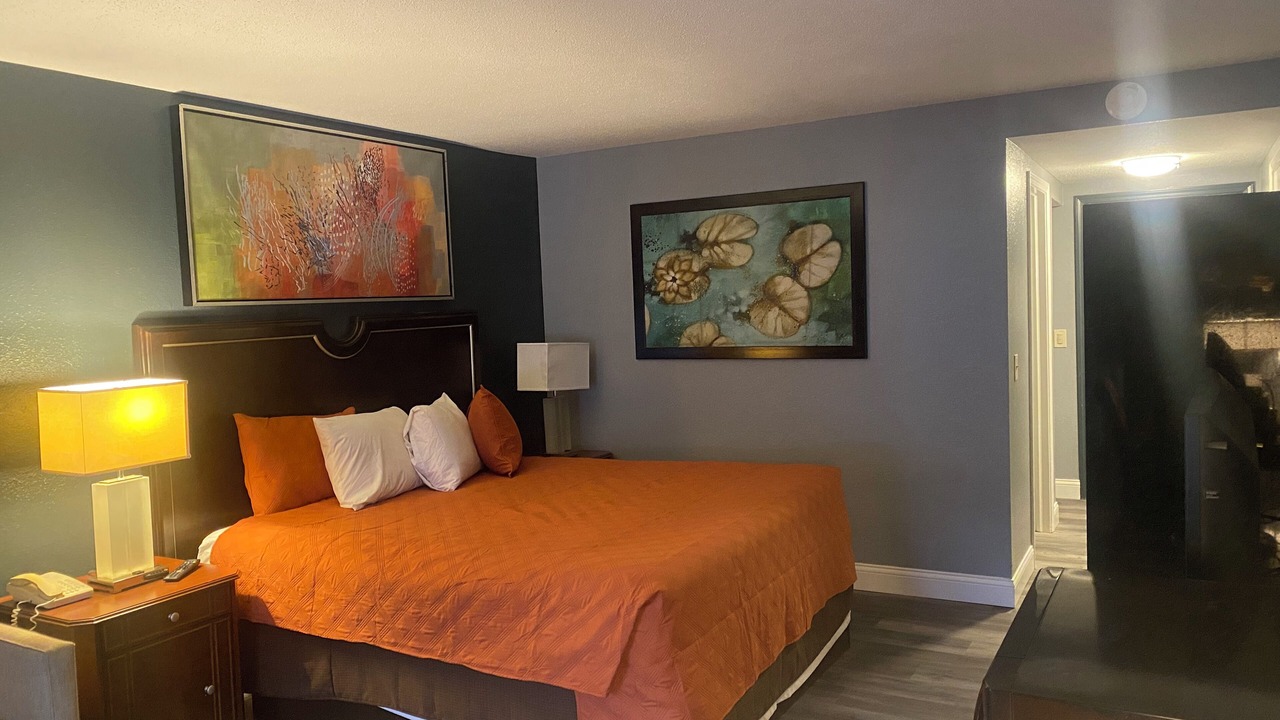 Photo of Bedroom in Ashland