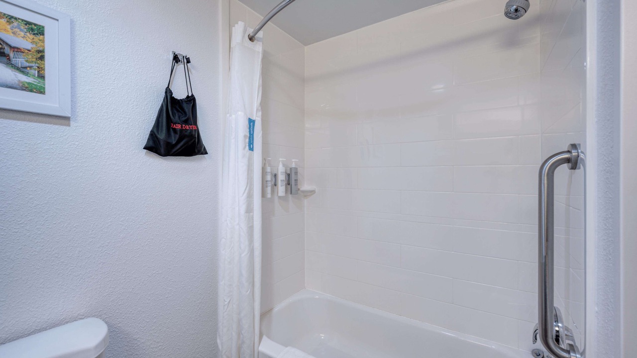 Photo of Bathroom in Octa