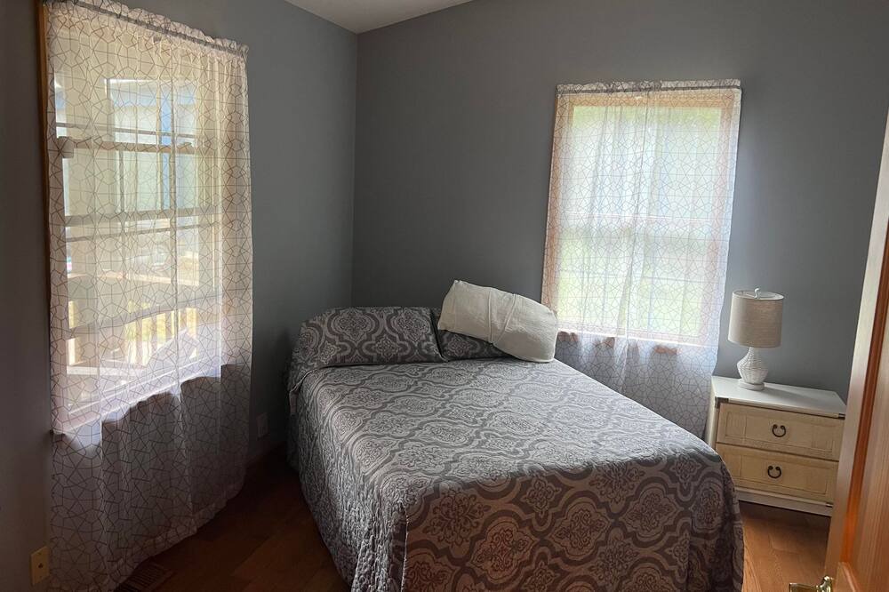Photo of Bedroom in Jackson