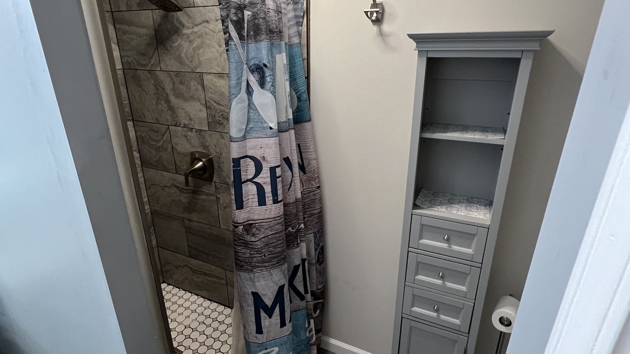 Photo of Bathroom in Craig Beach