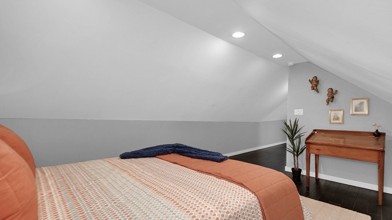Photo of Bedroom in Downtown Columbus