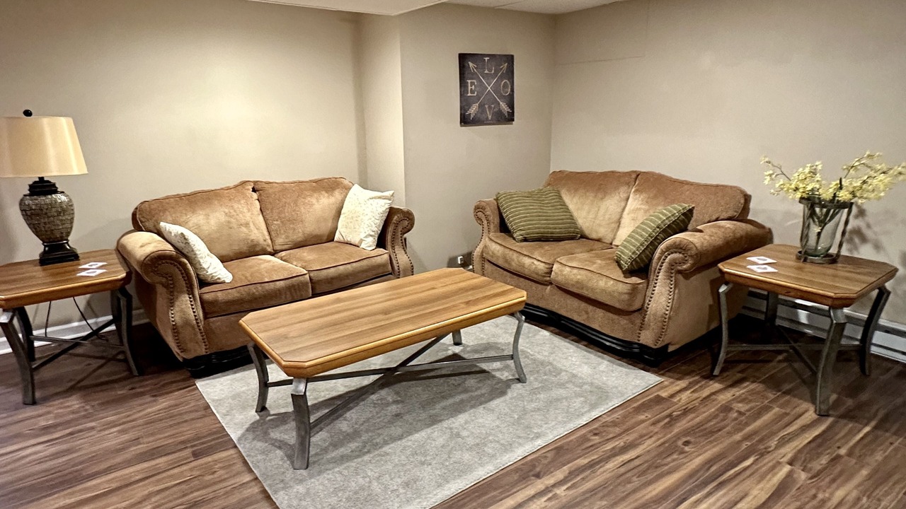 Photo of Livingroom in Canton