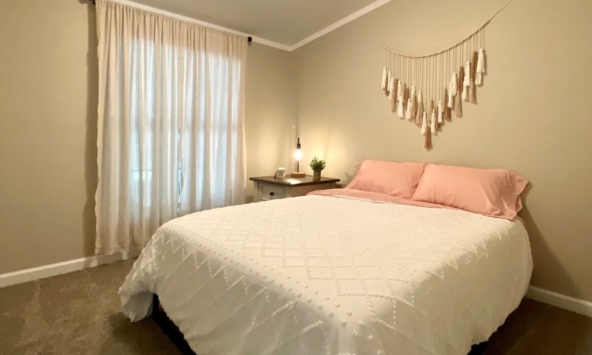 Photo of Bedroom in Beach City