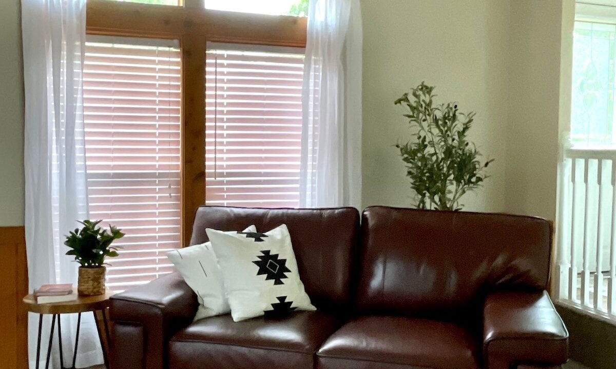 Photo of Livingroom in Beach City