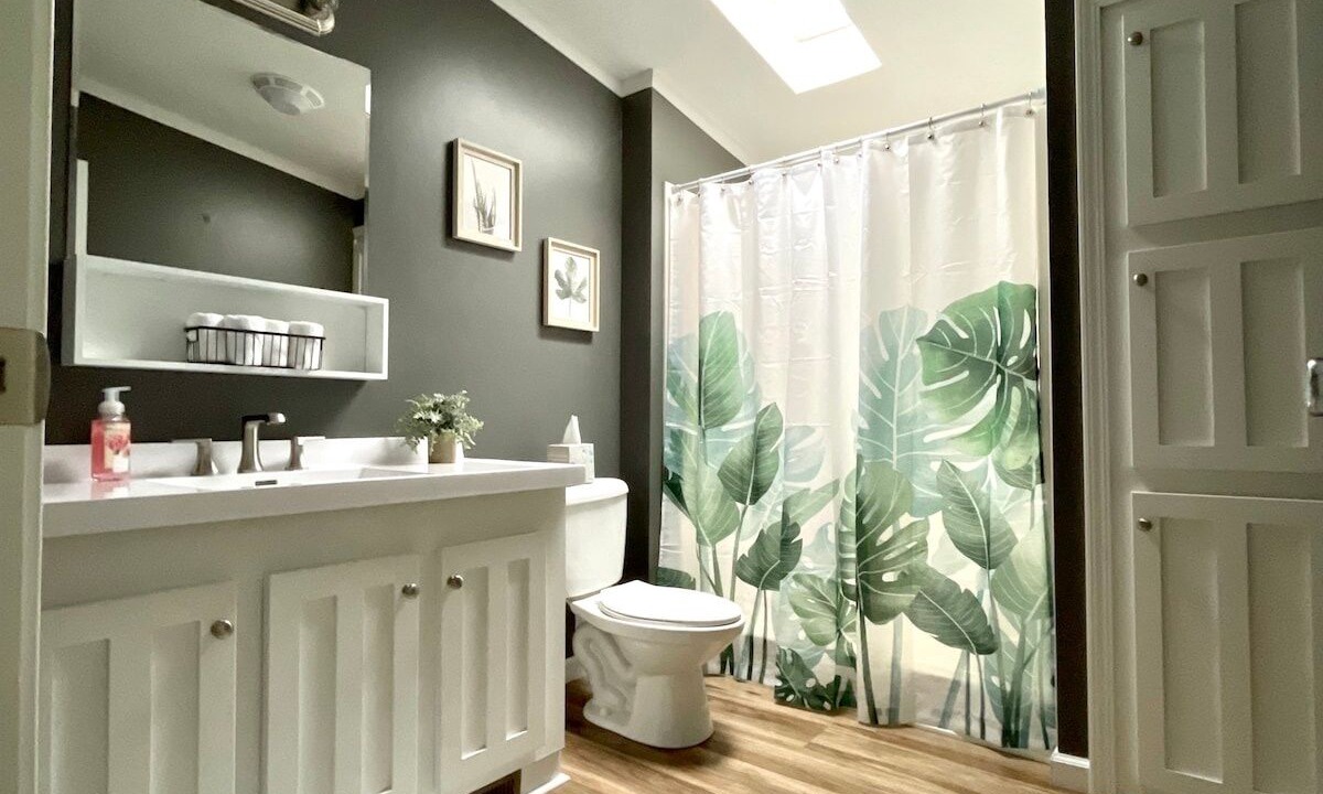 Photo of Bathroom in Beach City