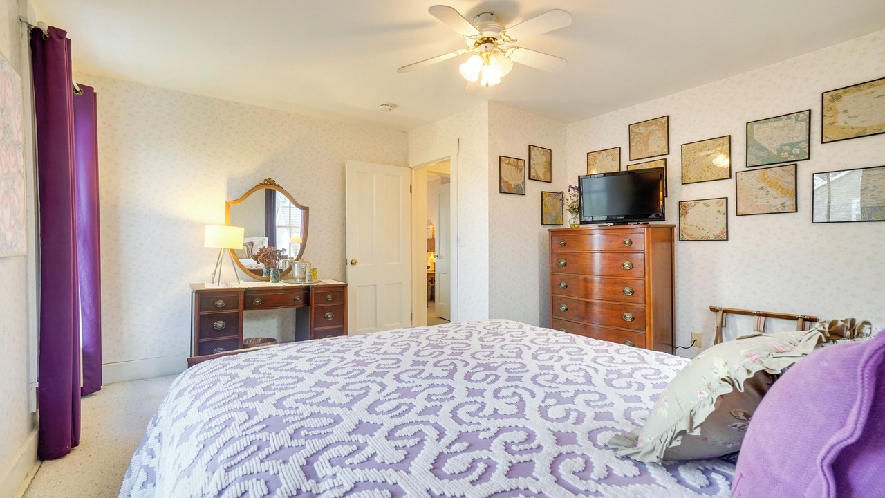 Photo of Bedroom in Granville