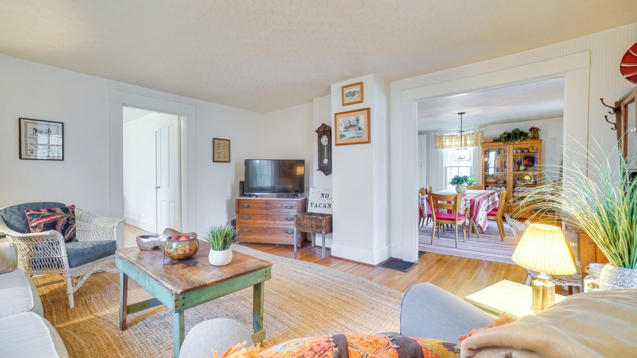 Photo of Livingroom in Granville
