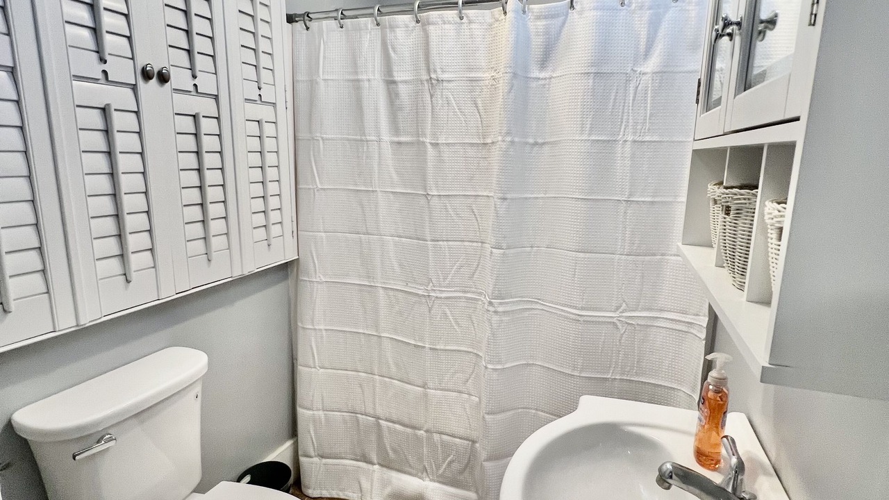 Photo of Bathroom in Portage Lakes