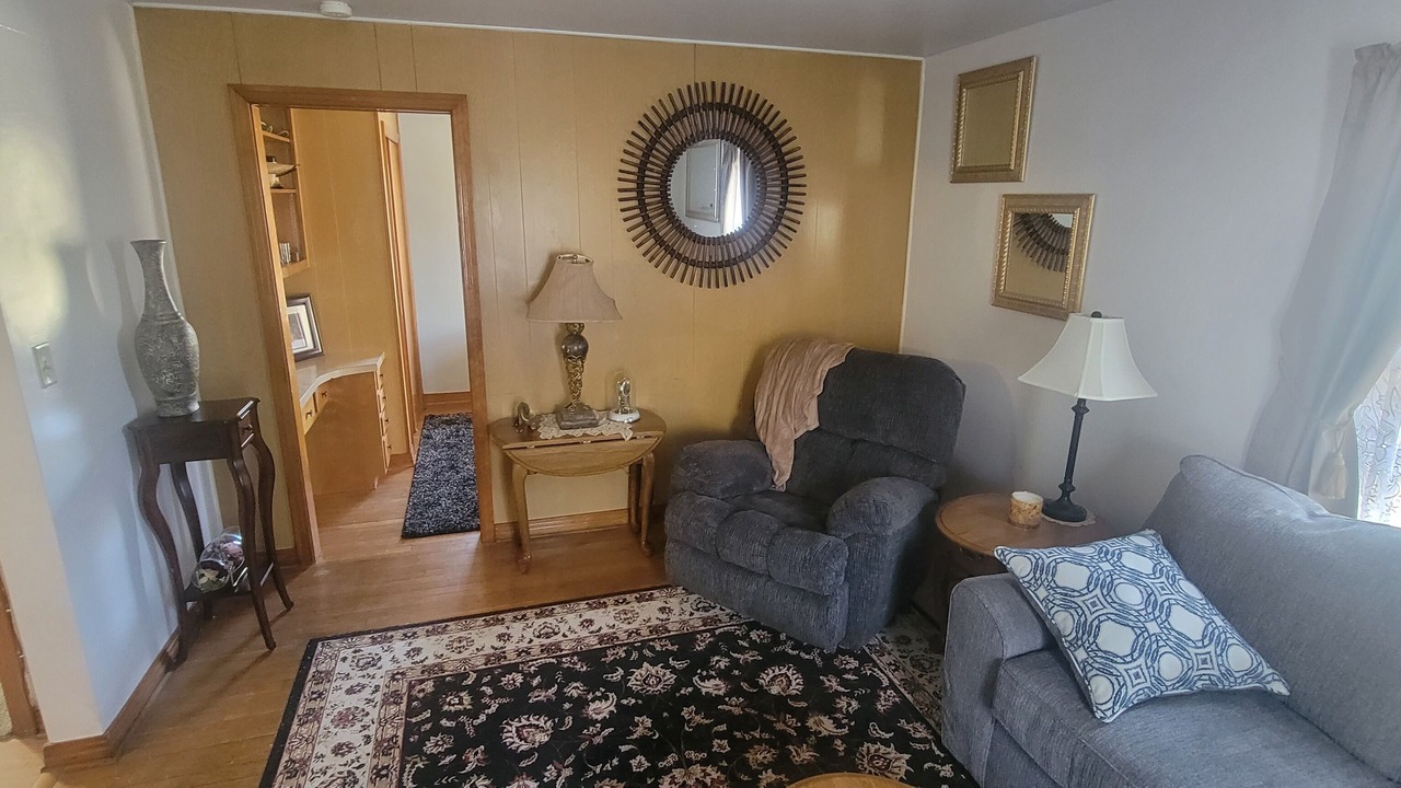 Photo of Livingroom in Bellaire