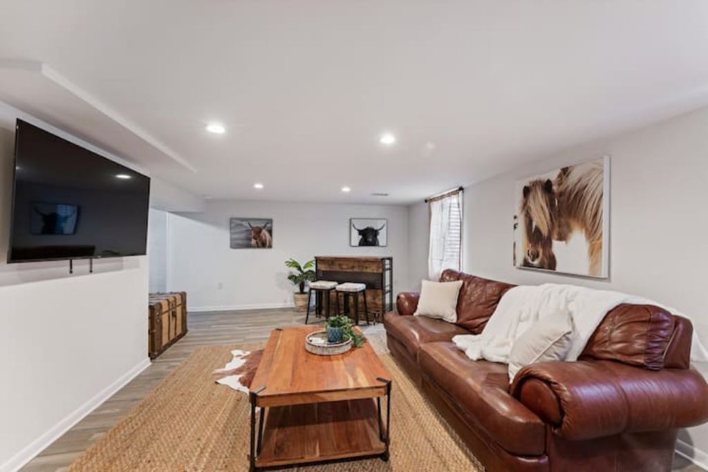 Photo of Livingroom in Knolls Thomas