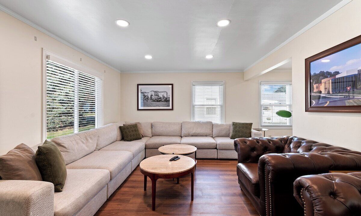 Photo of Livingroom in Canton