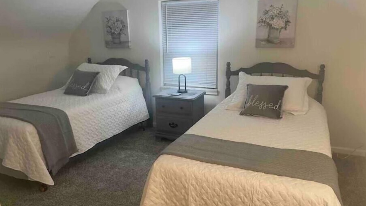 Photo of Bedroom in Beverly