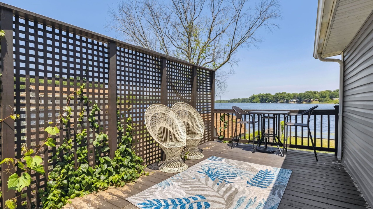 Photo of Patio Balcony in Portage Lakes