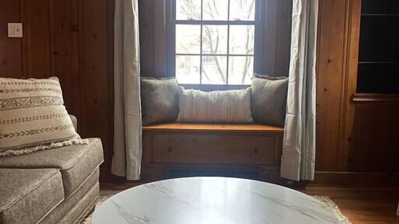 Photo of Bedroom in Euclid