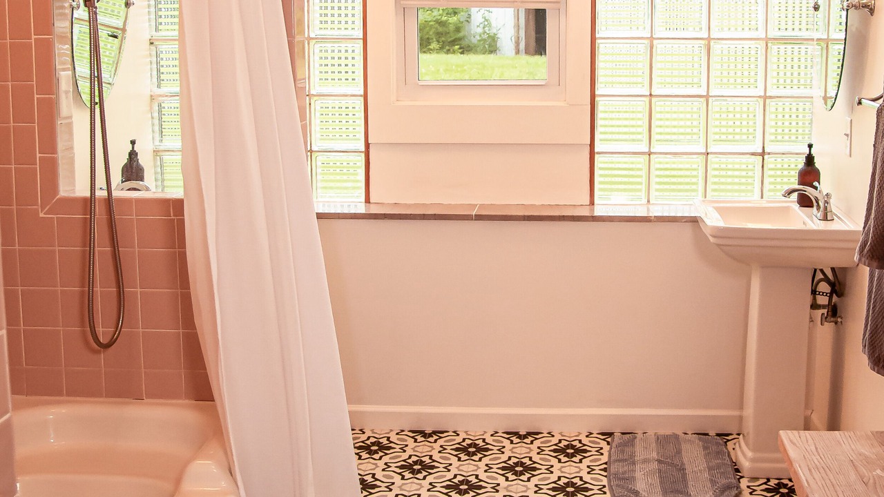 Photo of Bathroom in Nashport