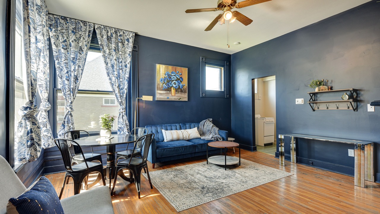 Photo of Livingroom in Near East Columbus