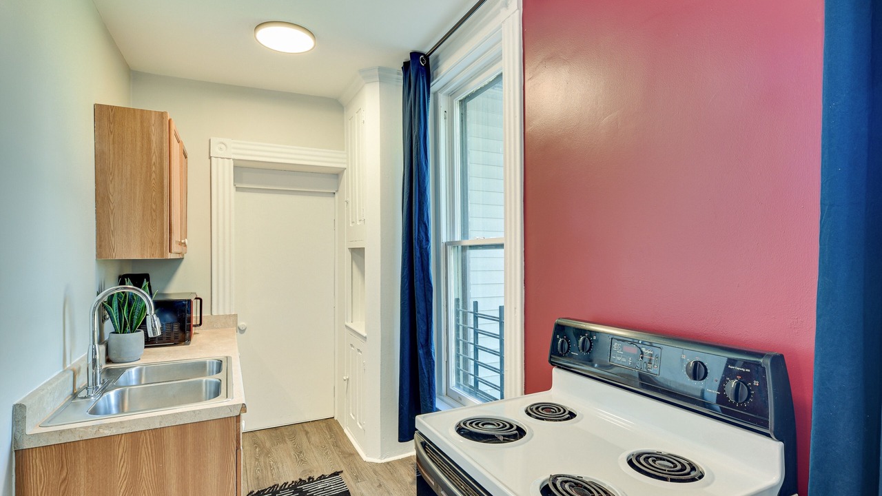 Photo of Kitchen in Near East Columbus