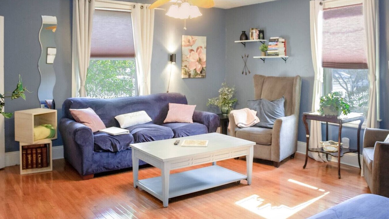 Photo of Livingroom in Massillon